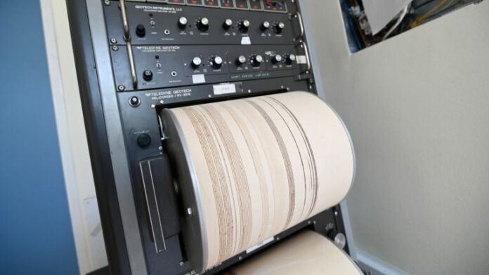 SEISMOS-768x432.jpg