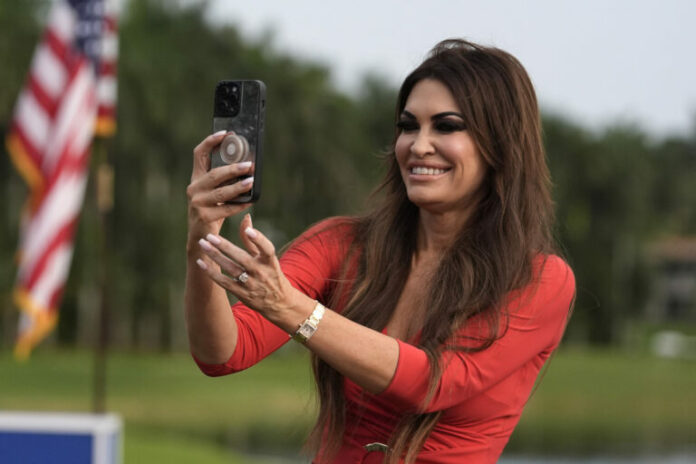 kimberli-guilfoyle-periousia-768x512.jpg
