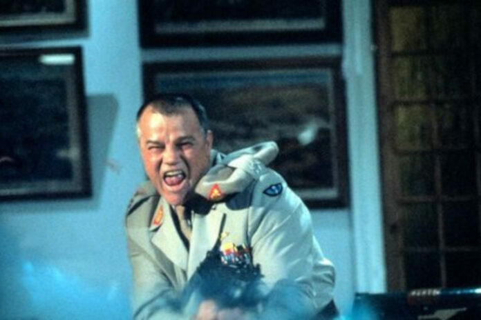pethane-ithopoios-joe-don-baker-768x512.jpg