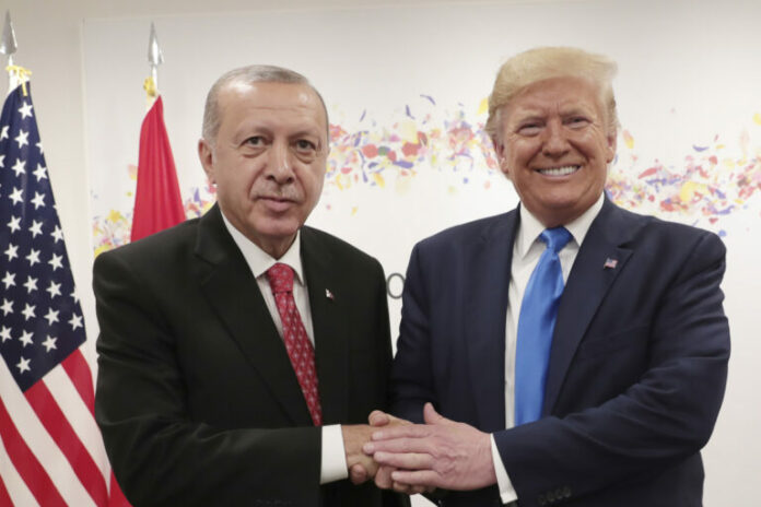 synantisi-trump-erdogan-768x512.jpg