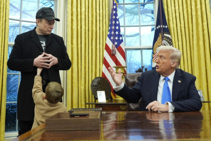 trump-mask-1-768x513.jpg