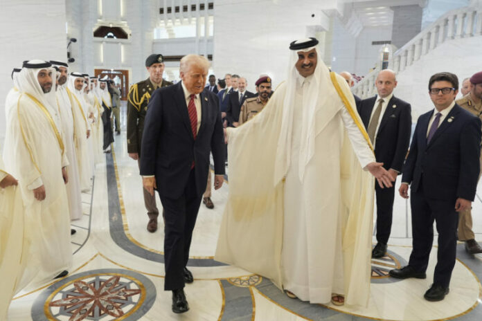 trump-ypodohi-qatar-768x512.jpg
