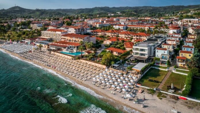 CHALKIDIKI_PARALIA-768x432.jpg