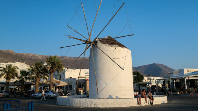 PAROS-1-768x432.jpg