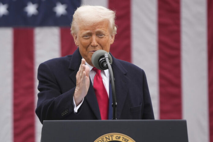 donald-trump-proedros-ton-ipa-768x512.jpg