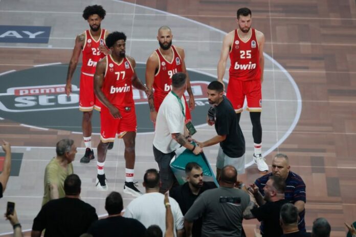 evan_fournier_olympiacos_basketball_03-768x513.jpg