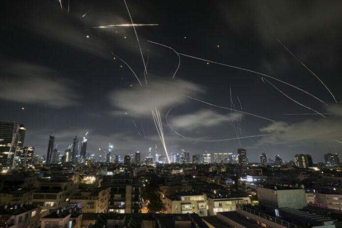 israil_iron_dome_pyravloi_iran_polemos-768x512.jpg