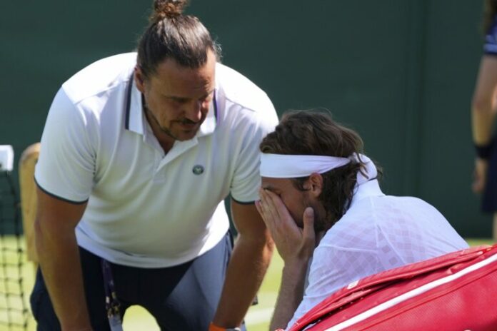 tsitsipas-ap2-768x512.jpg