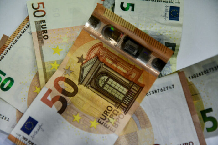 epidoma-1725-euro-apo-tin-dypa-768x512.jpg