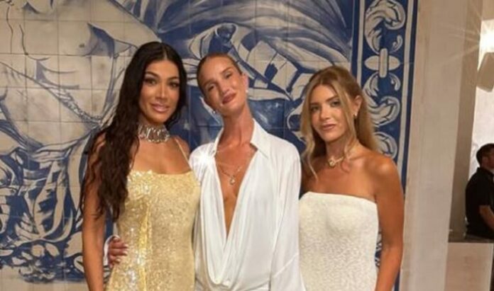 ivi-adamoy-Rosie-Huntington-Whiteley-768x453.jpg