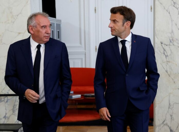 macron_bairou_kentrikh-768x568.jpg