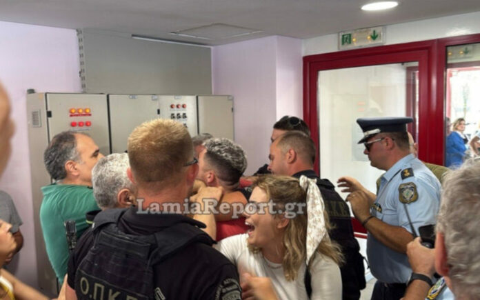 nosokomeio-lamias-entasi-egkainia-adonis-georgiadis-768x480.jpeg