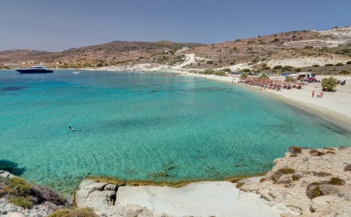 paralia-kimolos-768x474.jpg