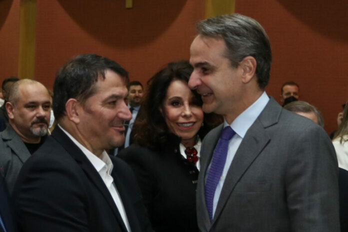 pyrros-dimas-kyriakos-mitsotakis-nea-dimokratia-768x512.jpg