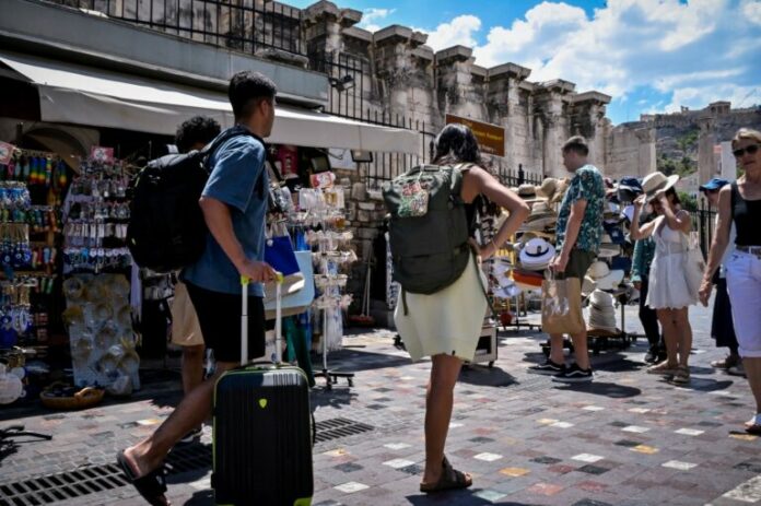 touristes-768x511.jpg
