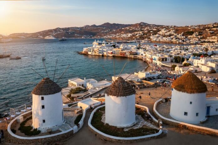 mykonos-768x511.jpg