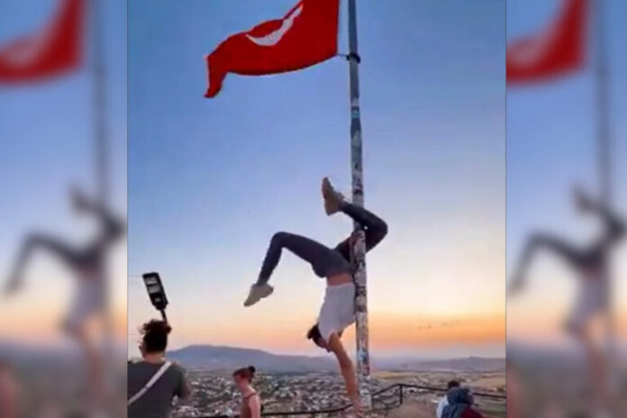 touristria-pole-dancing-tourkiki-simaia-768x512.jpg