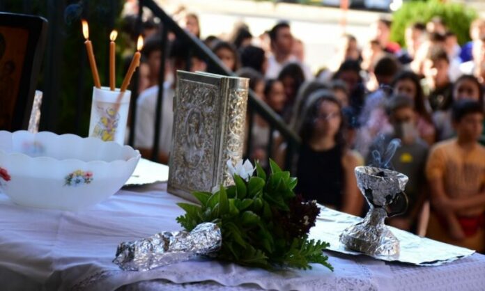 scholeia_agiasmos-768x461.jpg