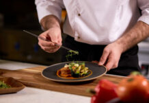 Φοροδιαφυγή κατ’ εξακολούθηση από τον τηλεοπτικό σεφ: «Έκρυψε» 1,3 εκατ. ευρώ σε 3 χρόνια