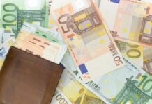 Έρχεται μέσα στο Νοέμβρη το επίδομα 250 ευρώ – Ποιοι το δικαιούνται