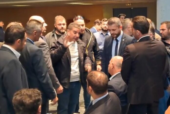 kostas-tsiaraw-agrotes-768x518.jpg
