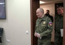 Προπαγανδιστική «ντρίπλα»: Ο Πούτιν καλεί τα δυτικά ΜΜΕ για ρεπορτάζ στα περικυκλωμένα ουκρανικά στρατεύματα