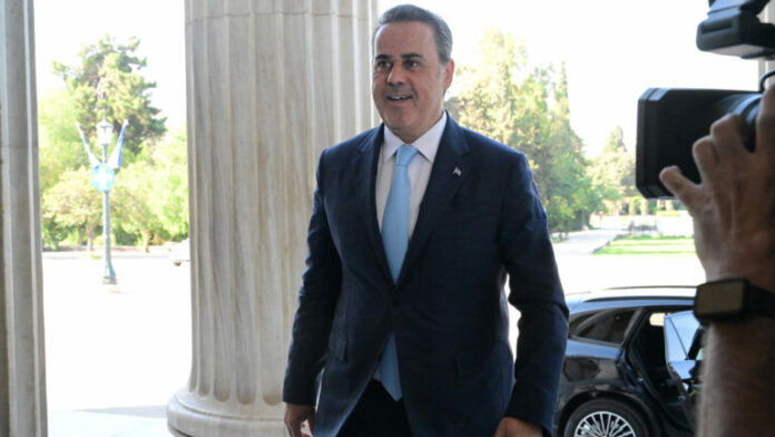 stavros-papastavroy-768x432.jpg