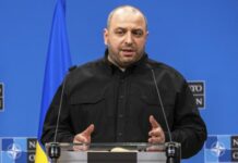 Φήμες ότι εγκατέλειψε την Ουκρανία και ο πρώην Υπουργός Άμυνας – Εμπλέκεται στο σκάνδαλο με τις μίζες