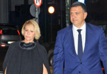 Ο δείπνος της Κίμπερλι με τον Βασίλη Κικίλια και την Τζένη Μπαλατσινού