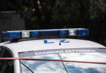 Γκαζάκι στην είσοδο των γραφείων του site της Ομάδας Αλήθειας