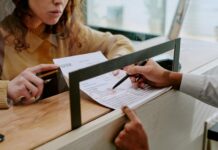 Νέος και πιο φιλικός εξωδικαστικός μηχανισμός – Πώς σώζονται οι οφειλέτες σε 5 βήματα