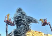 Ο «Δρομέας» ξαναλάμπει – Ολοκληρώθηκε ο μεγάλος καθαρισμός του εμβληματικού γλυπτού στην Αθήνα