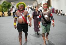 Επεισόδια στη Σύνοδο του ΟΗΕ για το Κλίμα στη Βραζιλία: Εισβολή Ιθαγενών στην COP30