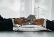 Συνελήφθη γνωστός επιχειρηματίας: «Χρυσές» επενδύσεις «μαϊμού» – Θύμα και ο Μαρτίκας