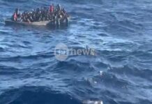 Ναυάγιο με νεκρούς μετανάστες στη Γαύδο – Βίντεο ντοκουμέντο λίγο πριν ανατραπεί η λέμβος