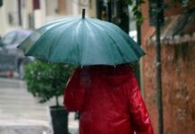Χαλάει ο καιρός: Έρχονται βροχές, καταιγίδες και… 25άρια – Πού θα χρειαστεί ομπρέλα