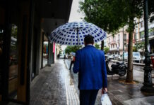 Προειδοποίηση από τον Κολυδά για πολλή βροχή σε δύο περιοχές τις επόμενες ημέρες