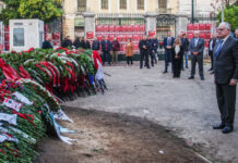 Κατέθεσε στεφάνι στο Πολυτεχνείο ο Τασούλας: «Υπεύθυνη, λαϊκή και διαρκής προστασία της ελευθερίας»