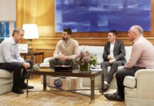 Ο Μητσοτάκης υποδέχθηκε τον Τζόκοβιτς στο Μέγαρο Μαξίμου