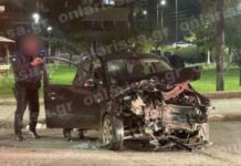 Σοβαρό τροχαίο στη Λάρισα: εγκλωβίστηκαν τρία άτομα σε ΙΧ