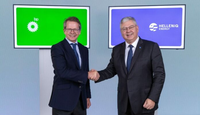 1_BP-HELLENiQ-ENERGY-signing-768x442.jpg