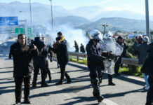 Αγρότες: Κλιμακώνουν με πανελλαδικό συλλαλητήριο στη Θεσσαλονίκη – Μπλόκα σε λιμάνια και τελωνεία