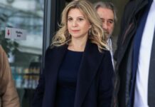 Γρίφοι Καρυστιανού για «κίνημα πολιτών» και «δεν ξέρω αν θα βγω μπροστά»