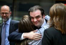 Ενθουσιώδης υποδοχή της εκλογής Πιερρακάκη στο Eurogroup από διεθνή ΜΜΕ