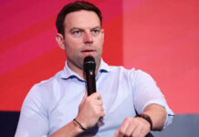 Ο Κασσελάκης ανακοίνωσε έκτακτο συνέδριο του Κινήματος Δημοκρατίας τον Φεβρουάριο