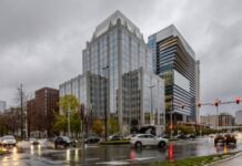 Η Fitch προειδοποιεί αυστηρά το Βέλγιο να μην χρησιμοποιήσει τα ρωσικά κεφάλαια – Μεγάλο το ρίσκο