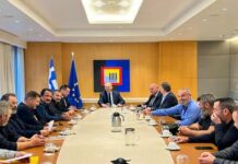 Συνάντηση Χατζηδάκη και Τσιάρα με αγροτοκτηνοτρόφους της Κρήτης