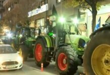 Διαμαρτυρία αγροτών στη Λάρισα με τρακτέρ