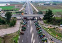 Αγρότες Μπλόκα στη Νίκαια: Αποφασισμένοι να συνεχίσουν τον αγώνα τους