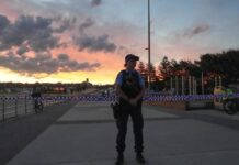 Συγκλονιστικό βίντεο από το μακελειό στο Σίδνεϊ: Ζευγάρι σκοτώθηκε στην προσπάθεια του να αφοπλίσει τον δράστη